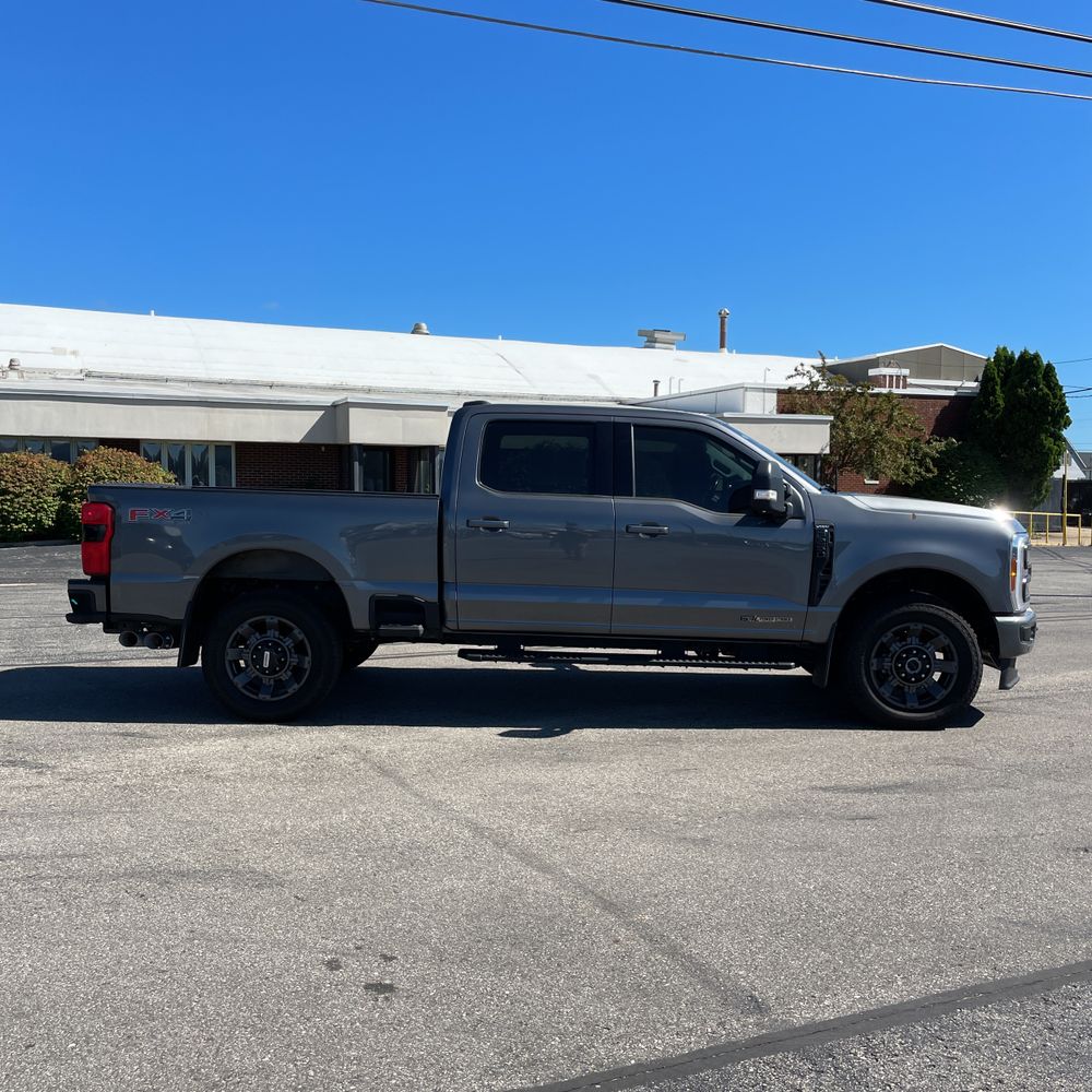 2023 Ford F250 S/D Lariat