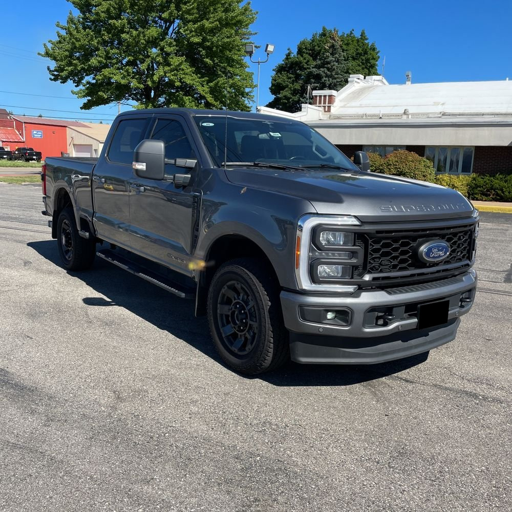 2023 Ford F250 S/D Lariat