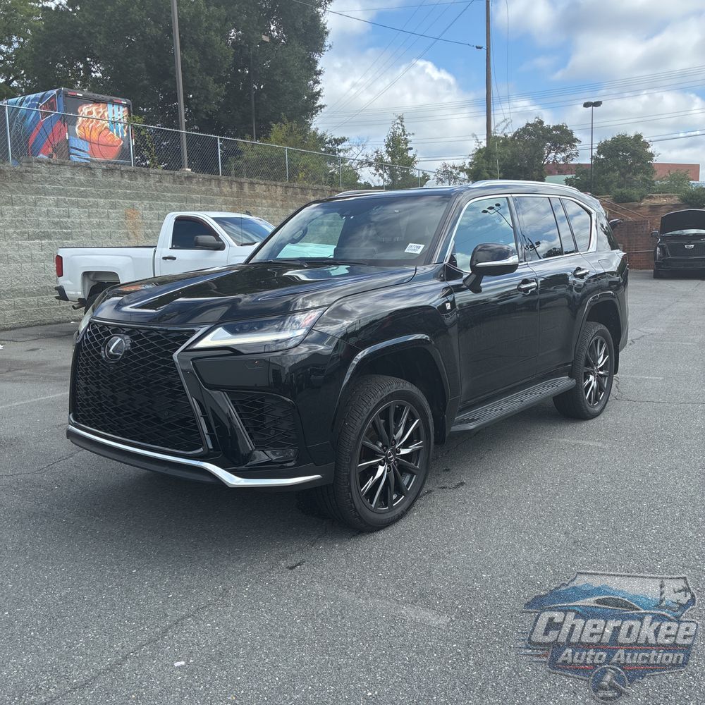 2022 Lexus LX 600 F SPORT Handling
