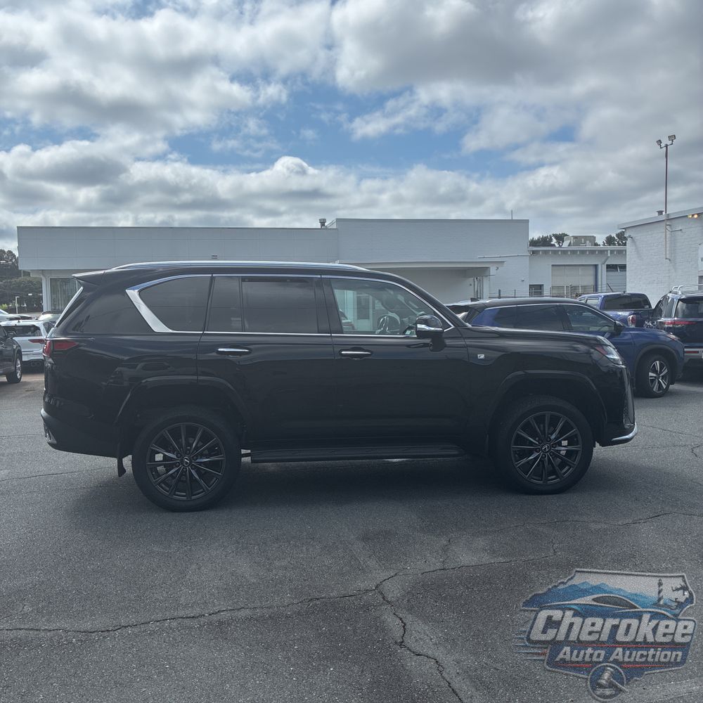 2022 Lexus LX 600 F SPORT Handling