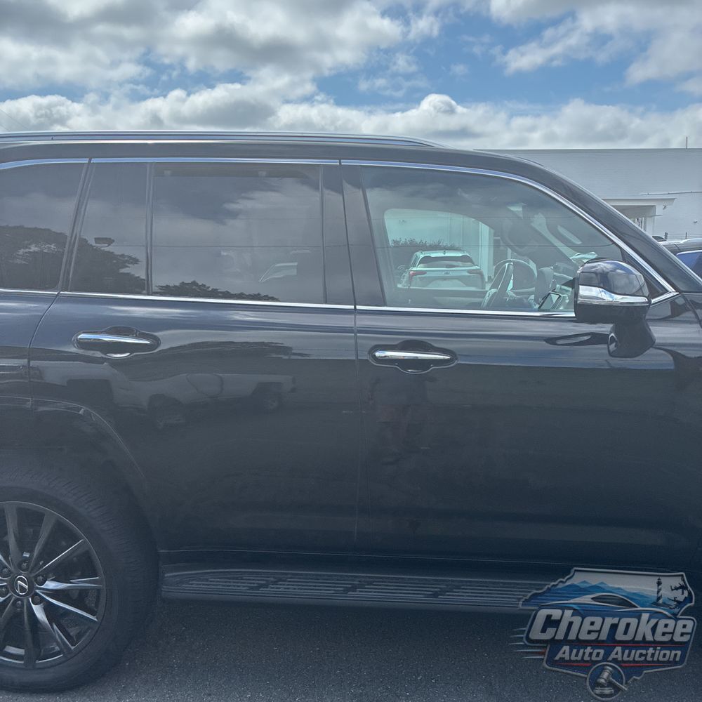 2022 Lexus LX 600 F SPORT Handling