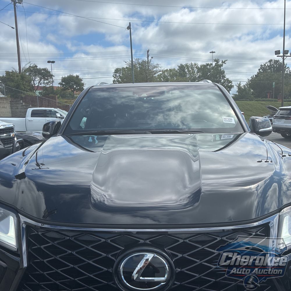 2022 Lexus LX 600 F SPORT Handling