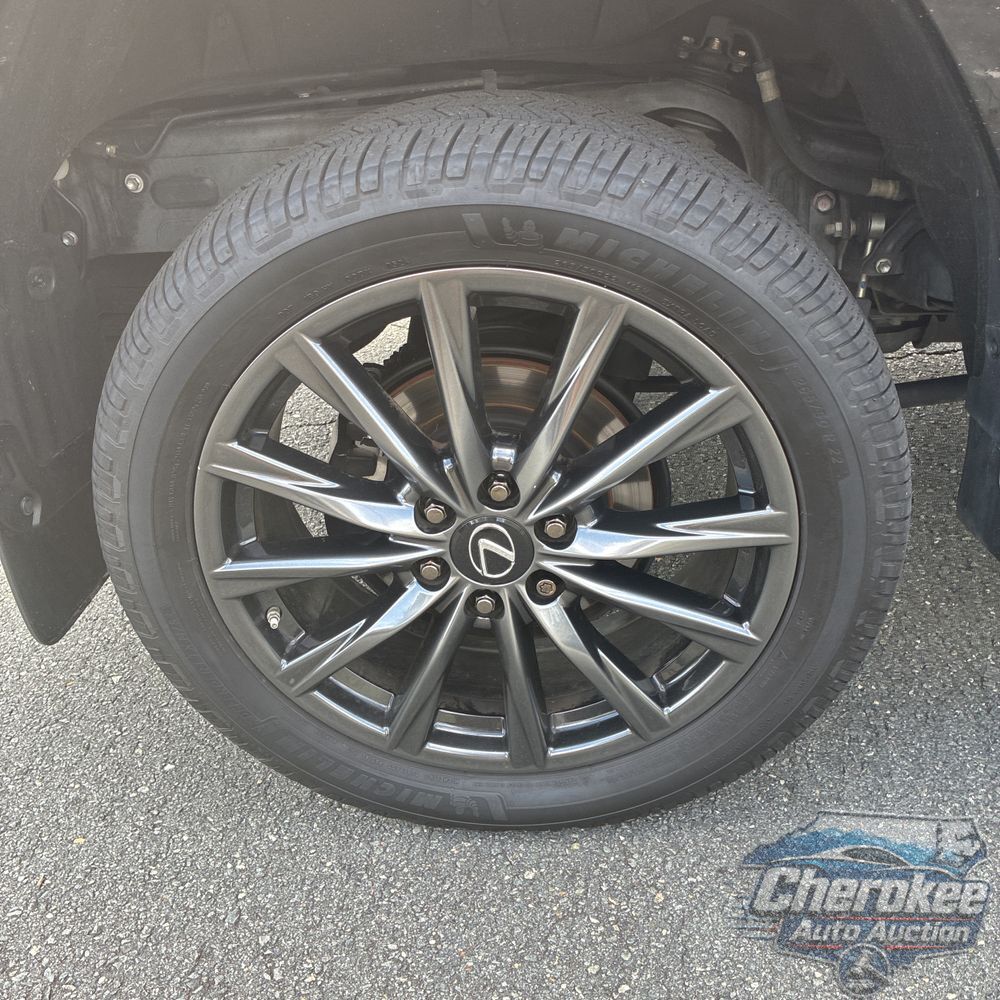 2022 Lexus LX 600 F SPORT Handling