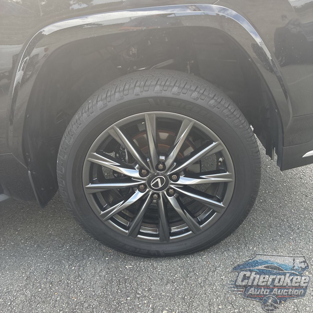 2022 Lexus LX 600 F SPORT Handling
