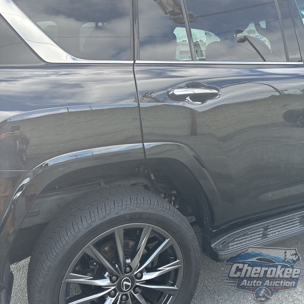 2022 Lexus LX 600 F SPORT Handling