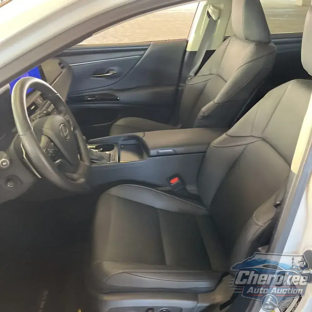 2025 Lexus ES 350 Base