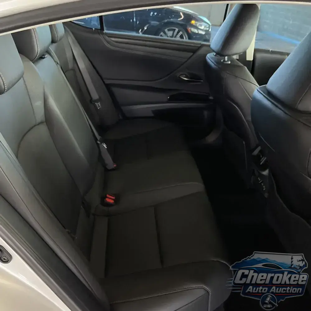 2025 Lexus ES 350 Base