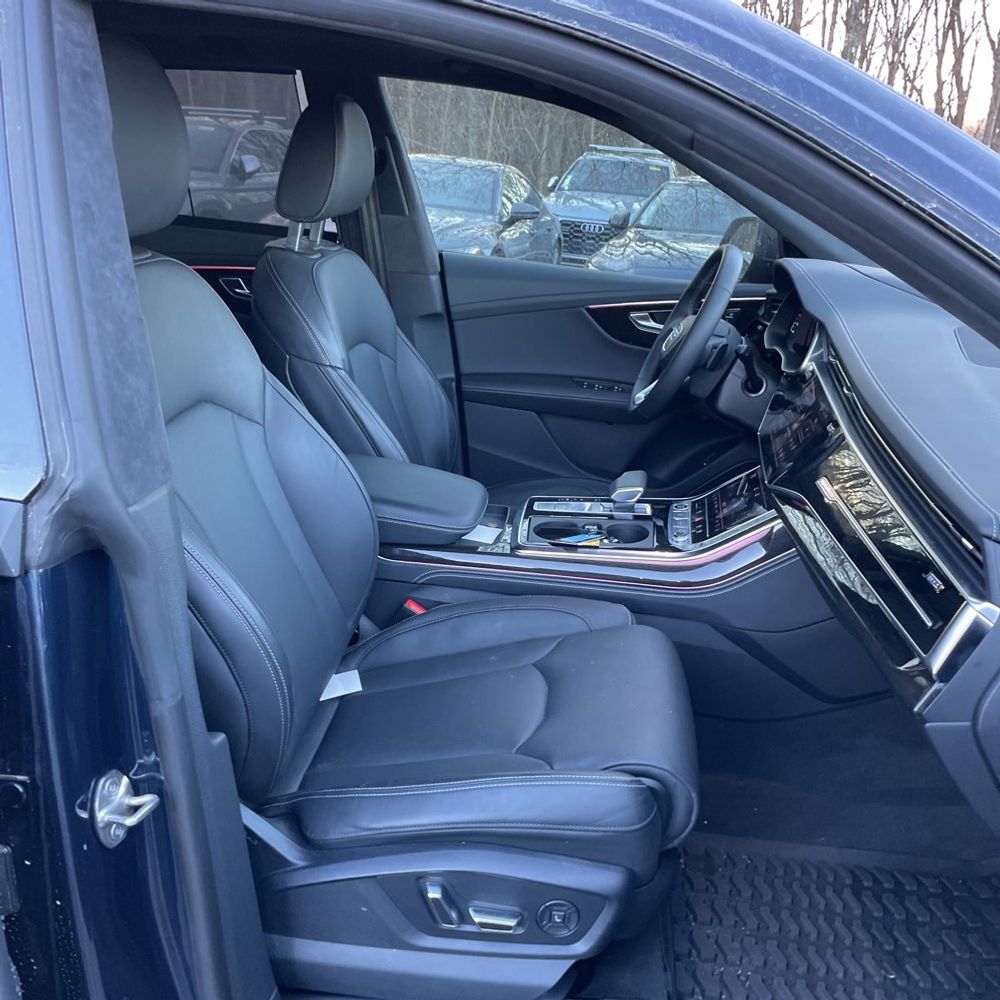 2024 Audi Q8 Prestige 55