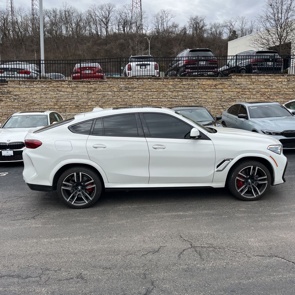 2022 BMW X6 M