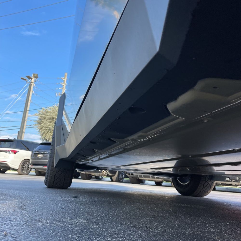 2024 Tesla Cybertruck Base