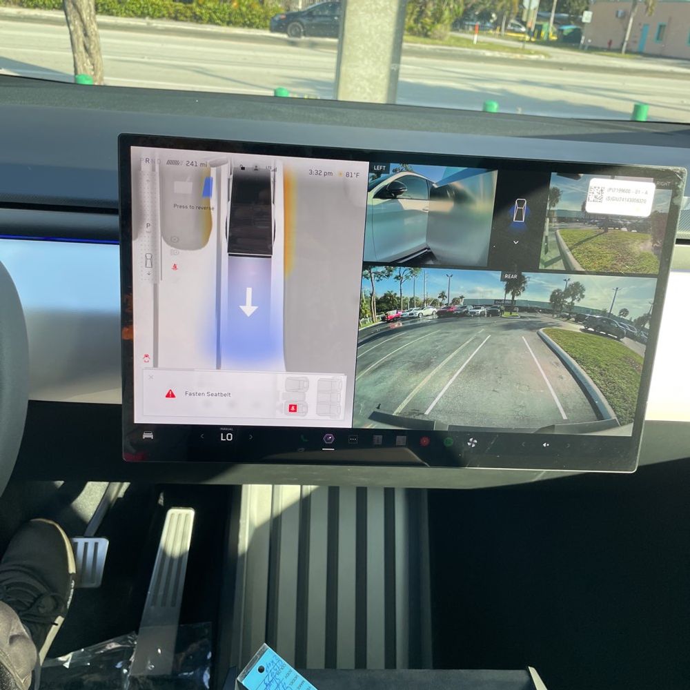 2024 Tesla Cybertruck Base