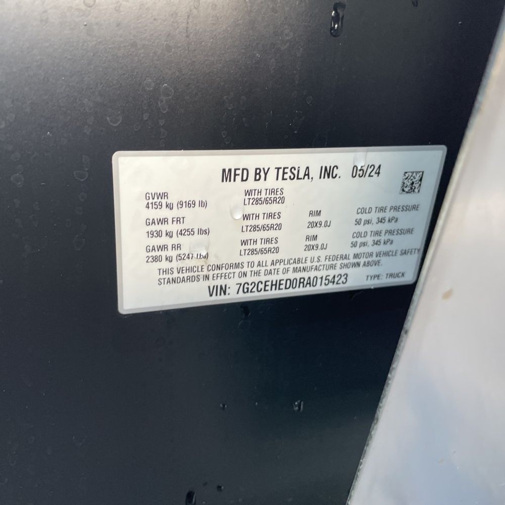 2024 Tesla Cybertruck Base