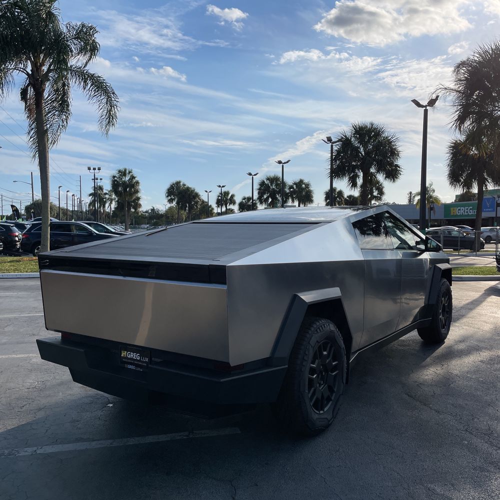 2024 Tesla Cybertruck Base
