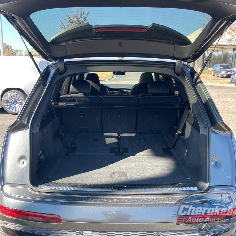 2023 Audi SQ7 Prestige