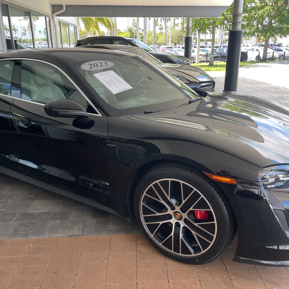 2023 Porsche Taycan 4S