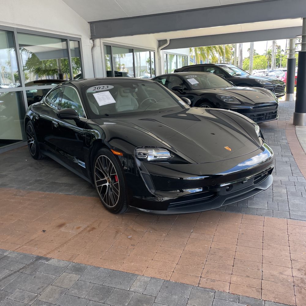 2023 Porsche Taycan 4S