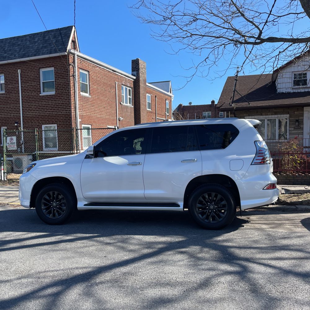 2023 Lexus GX 460 Base