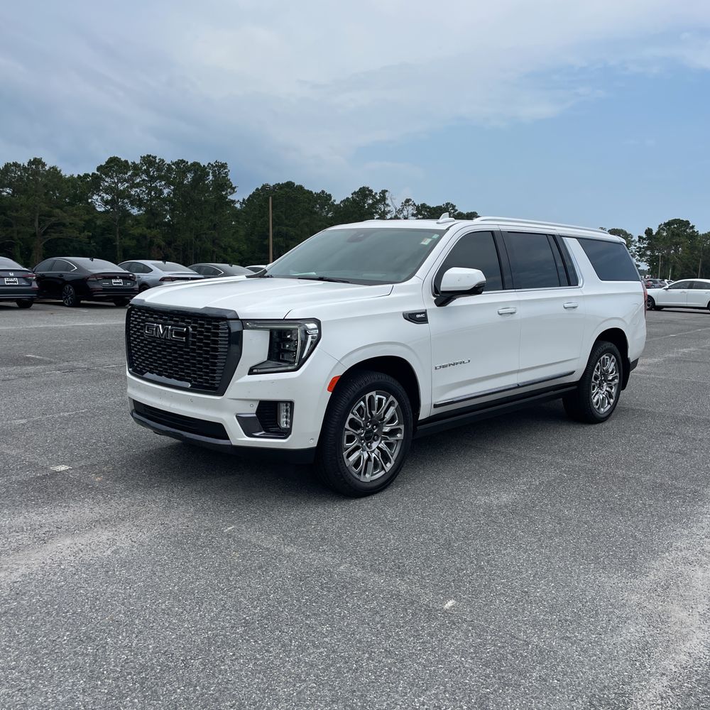 2023 GMC Yukon XL Denali Ultimate