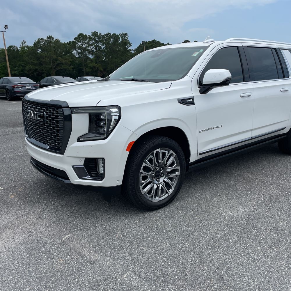2023 GMC Yukon XL Denali Ultimate