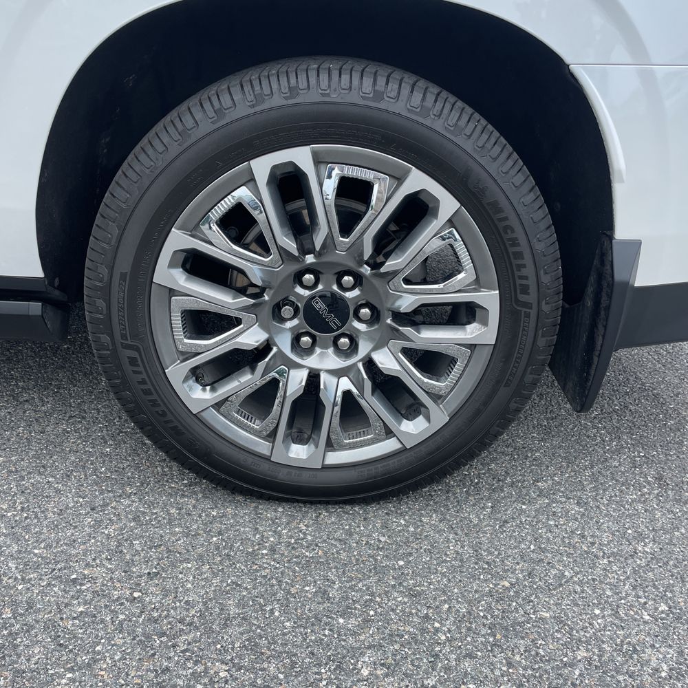 2023 GMC Yukon XL Denali Ultimate