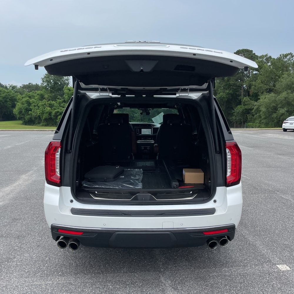 2023 GMC Yukon XL Denali Ultimate