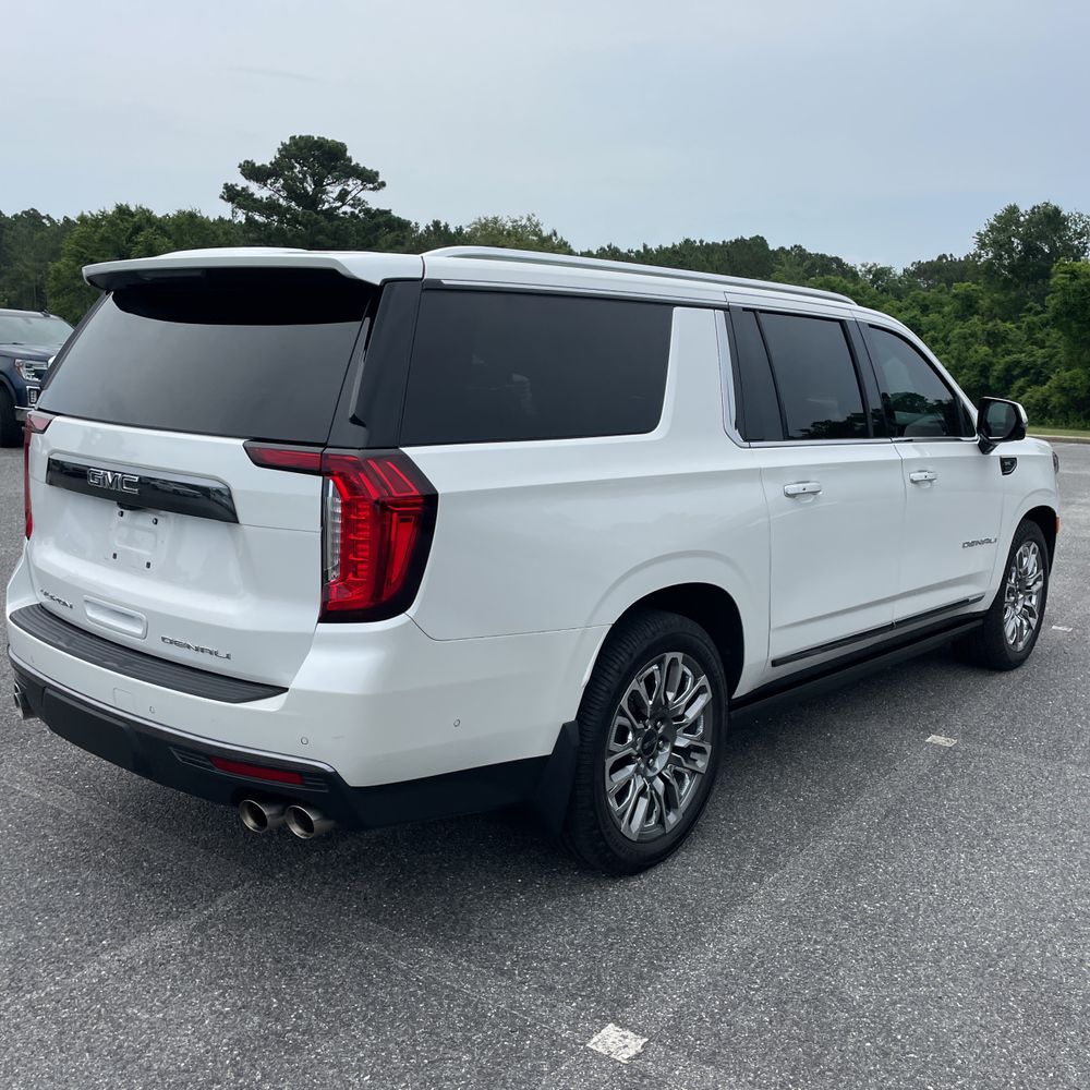 2023 GMC Yukon XL Denali Ultimate