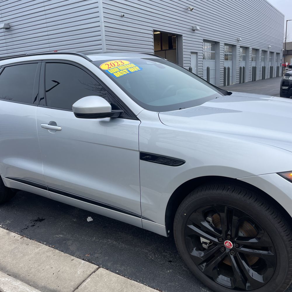 2023 Jaguar F-Pace P400 R-Dynamic S