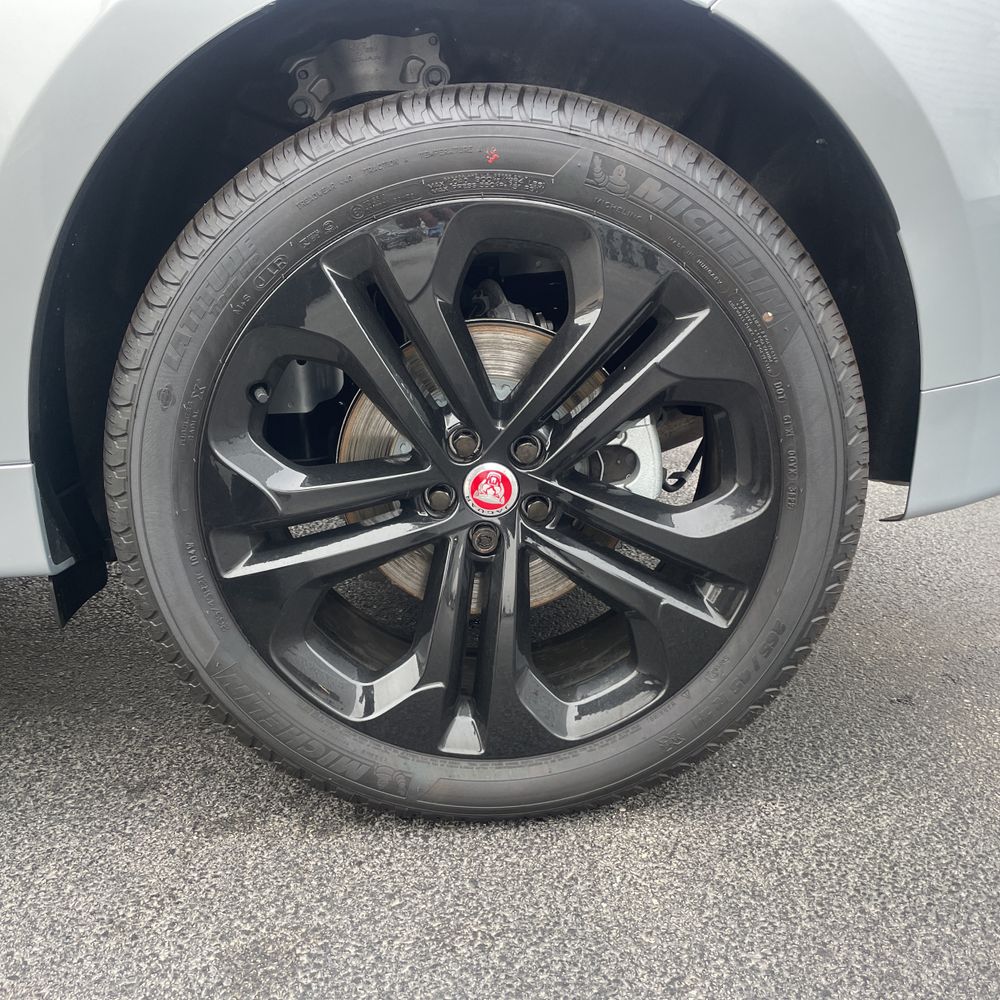 2023 Jaguar F-Pace P400 R-Dynamic S