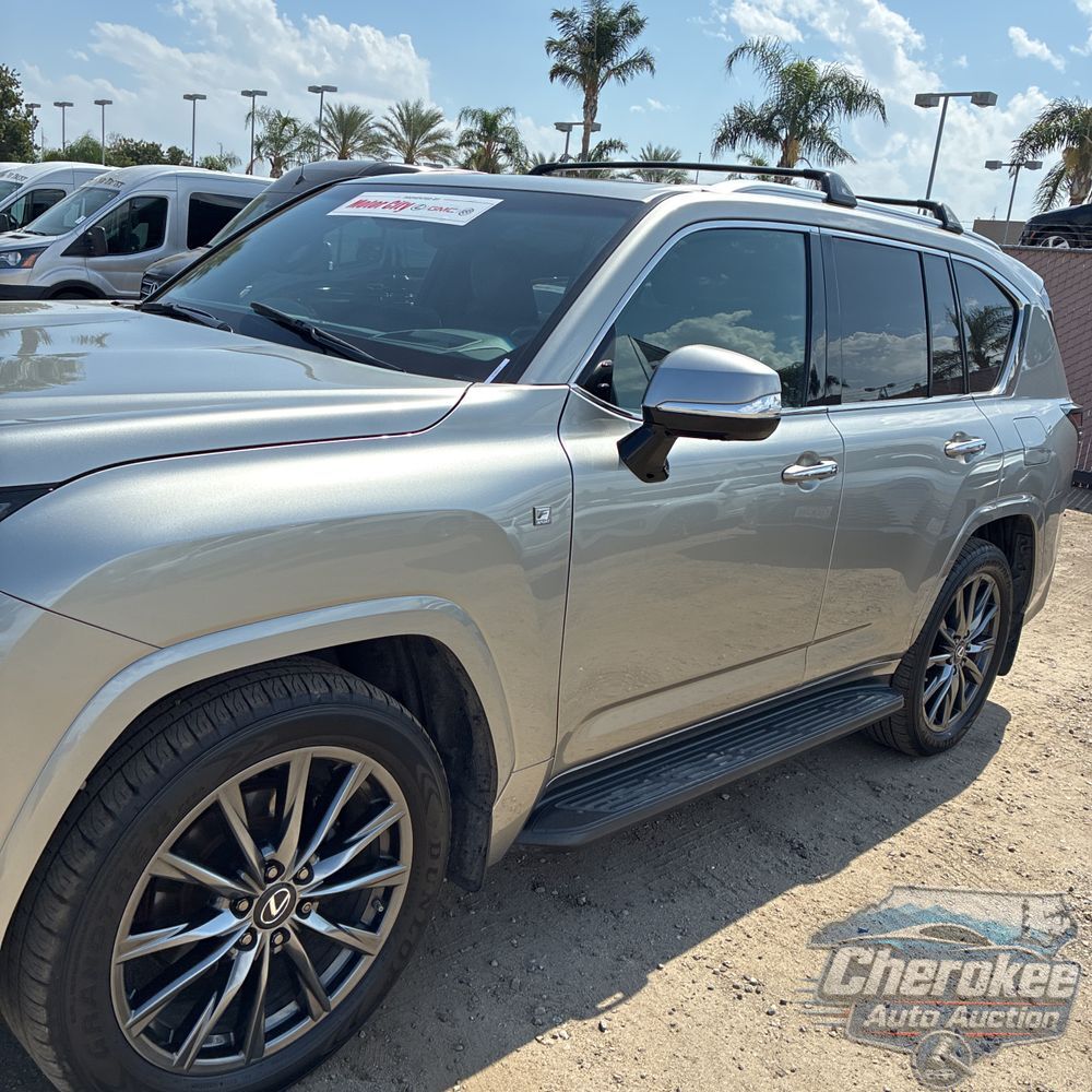2023 Lexus LX 600 F SPORT Handling