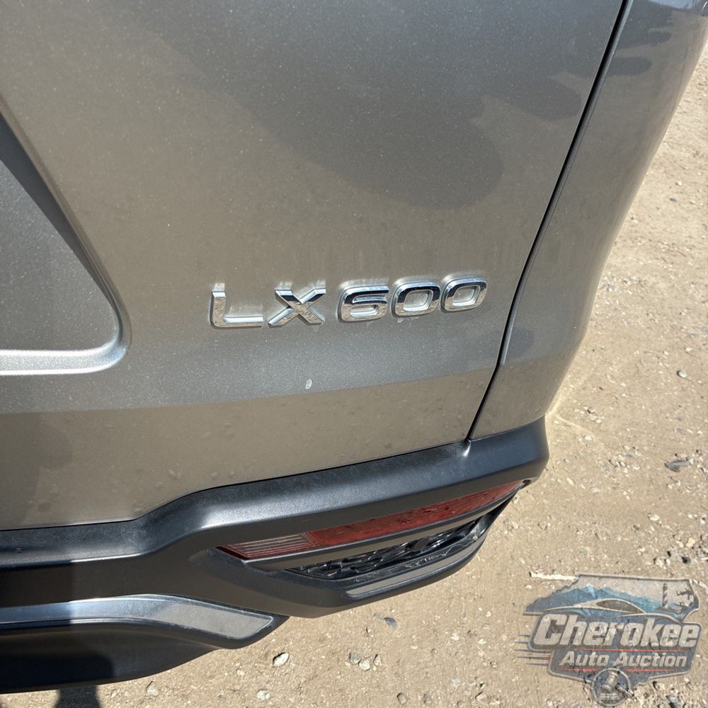 2023 Lexus LX 600 F SPORT Handling
