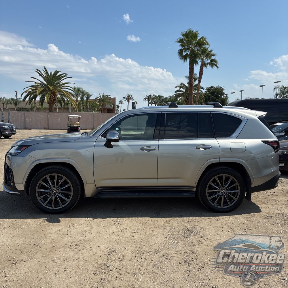 2023 Lexus LX 600 F SPORT Handling