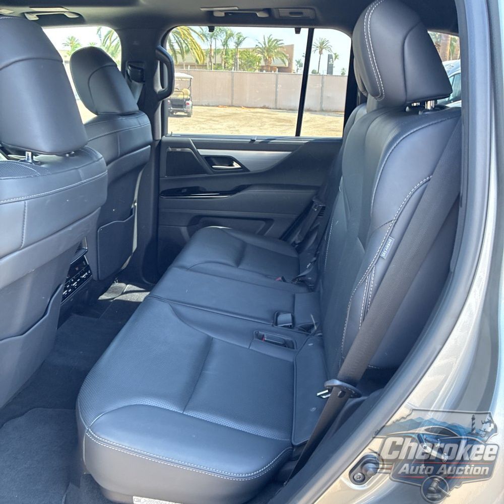 2023 Lexus LX 600 F SPORT Handling