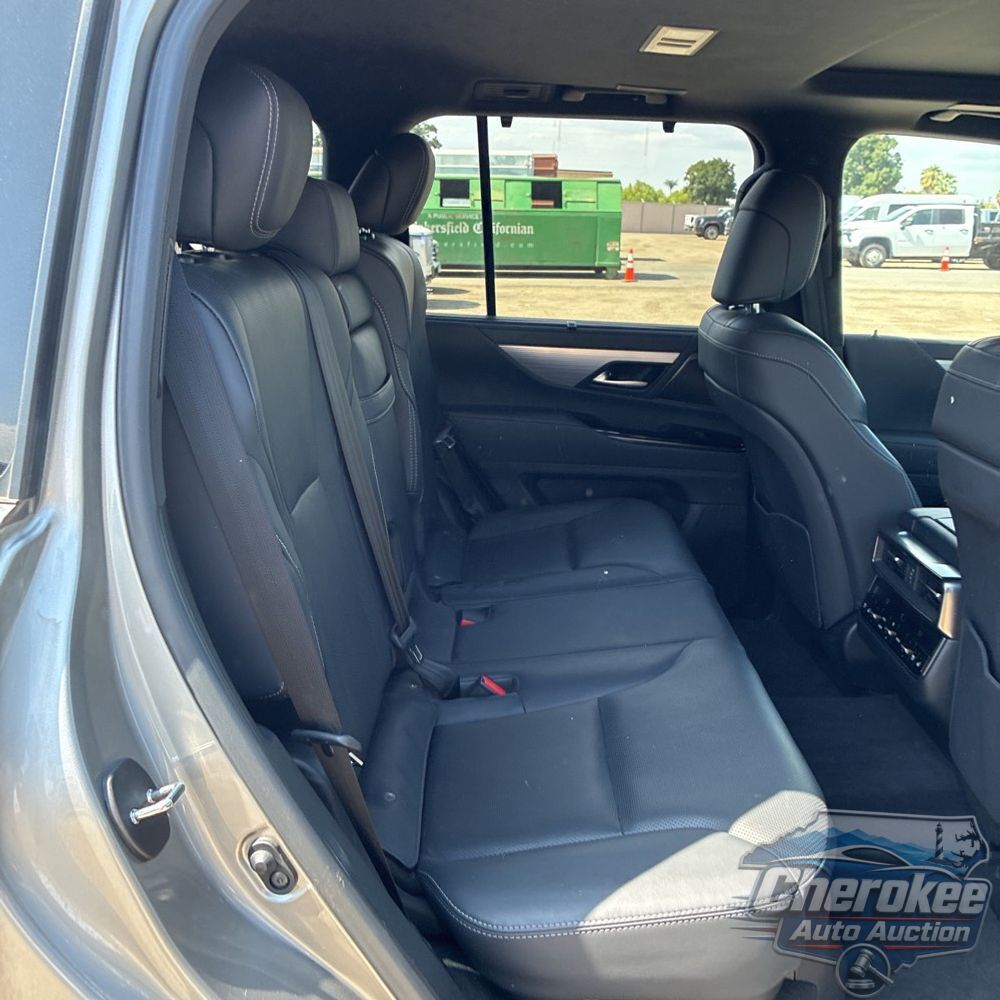 2023 Lexus LX 600 F SPORT Handling