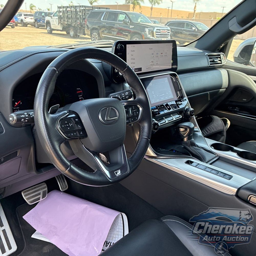 2023 Lexus LX 600 F SPORT Handling