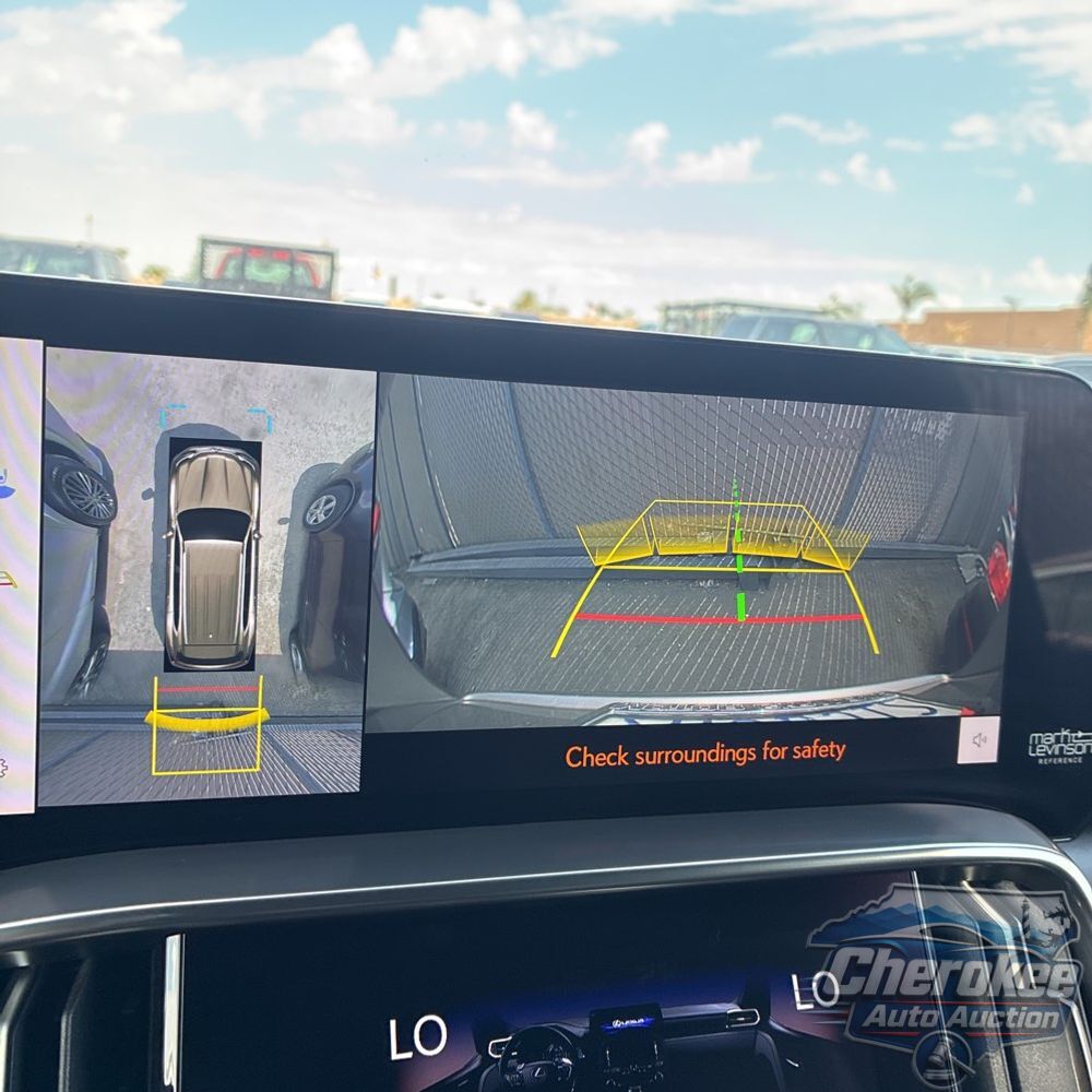 2023 Lexus LX 600 F SPORT Handling