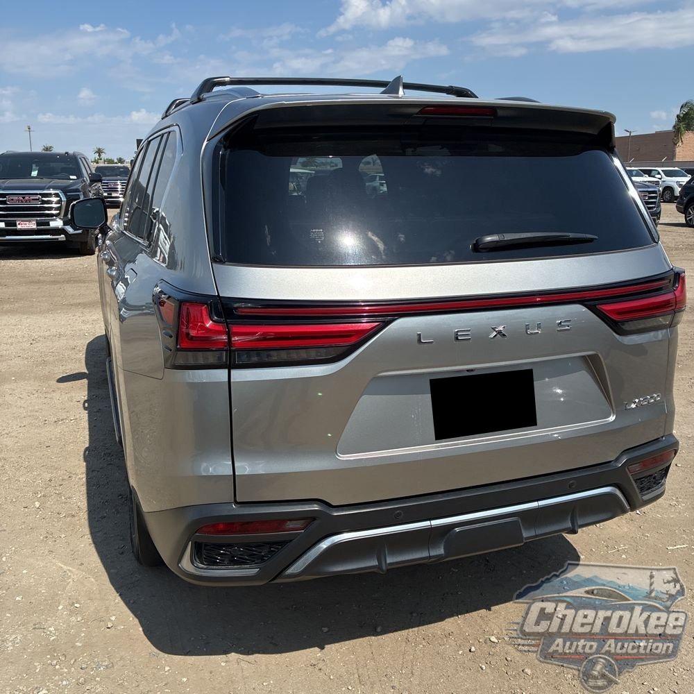 2023 Lexus LX 600 F SPORT Handling