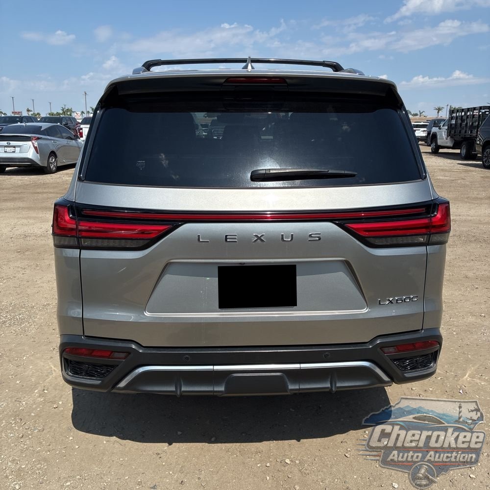2023 Lexus LX 600 F SPORT Handling