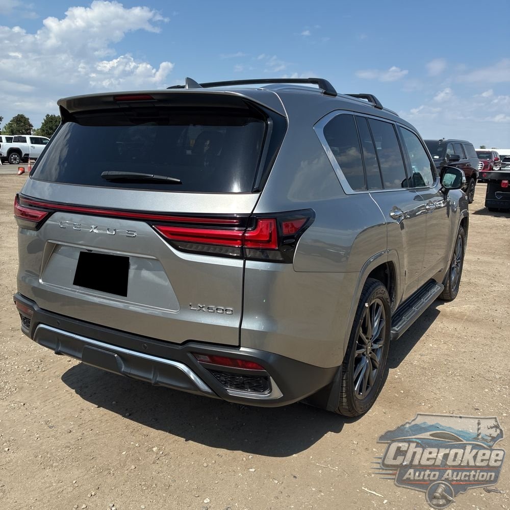 2023 Lexus LX 600 F SPORT Handling