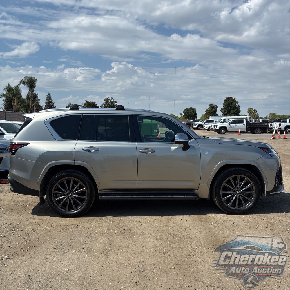 2023 Lexus LX 600 F SPORT Handling