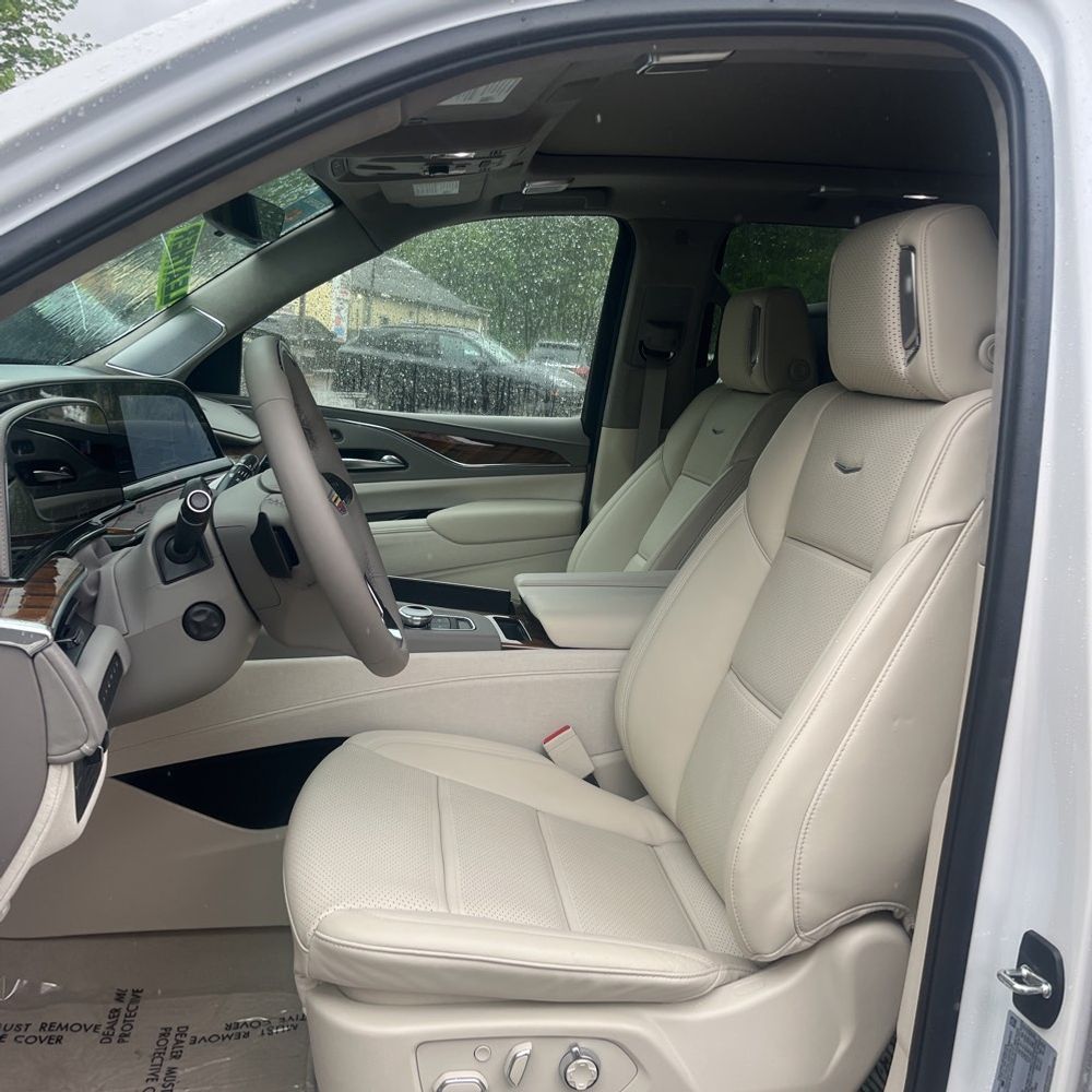 2024 Cadillac Escalade Sport Platinum