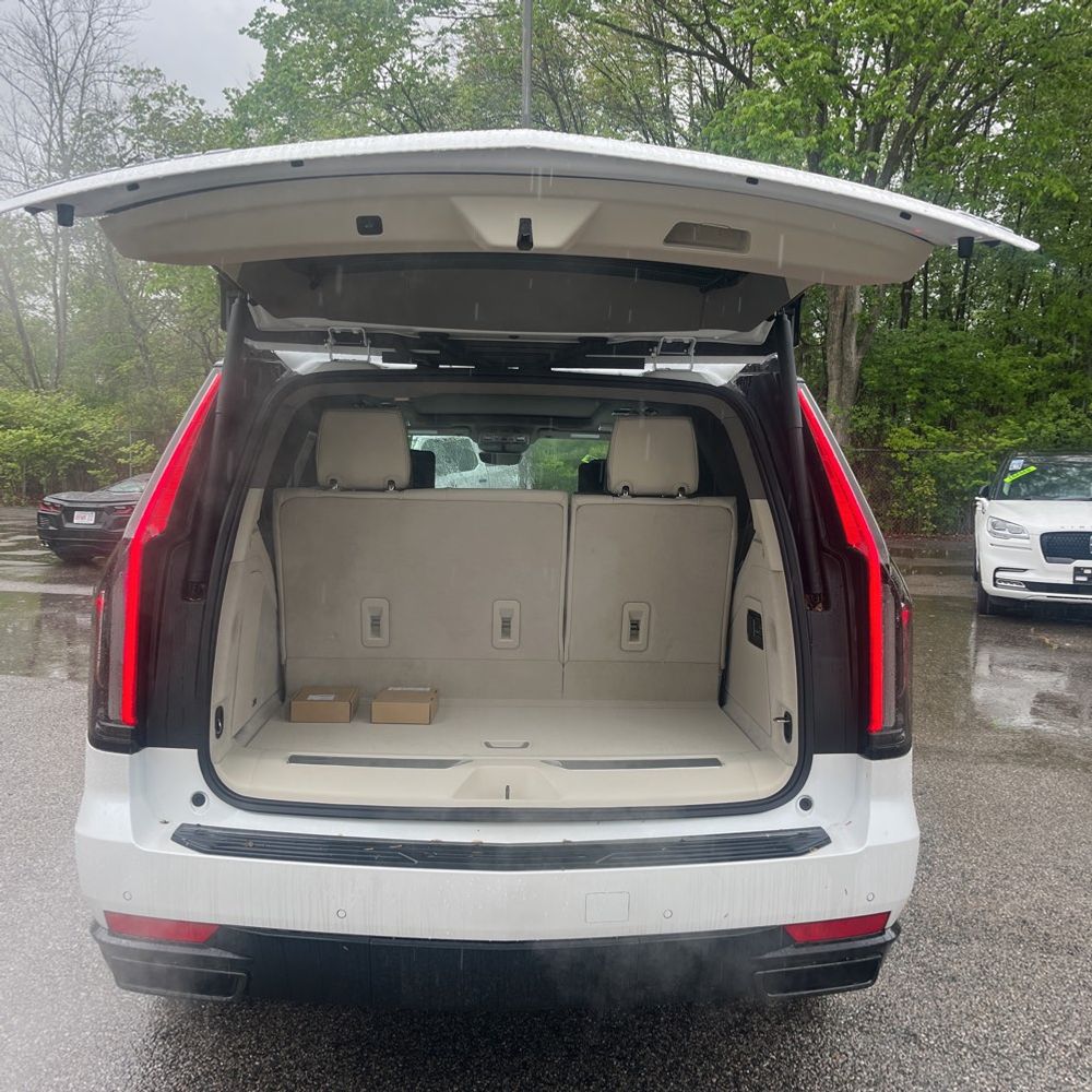 2024 Cadillac Escalade Sport Platinum