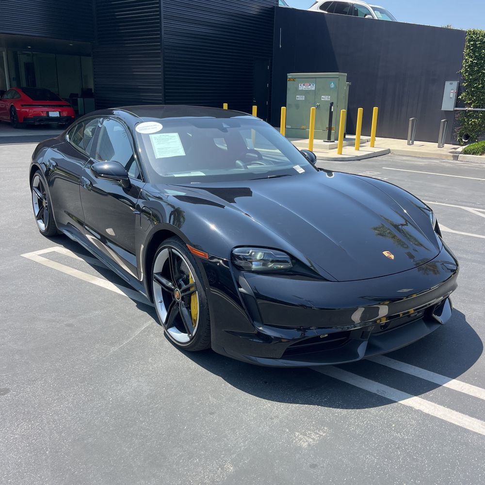 2020 Porsche Taycan Turbo S