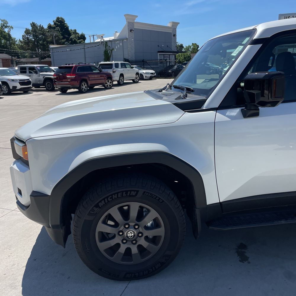 2025 Toyota Land Cruiser Base
