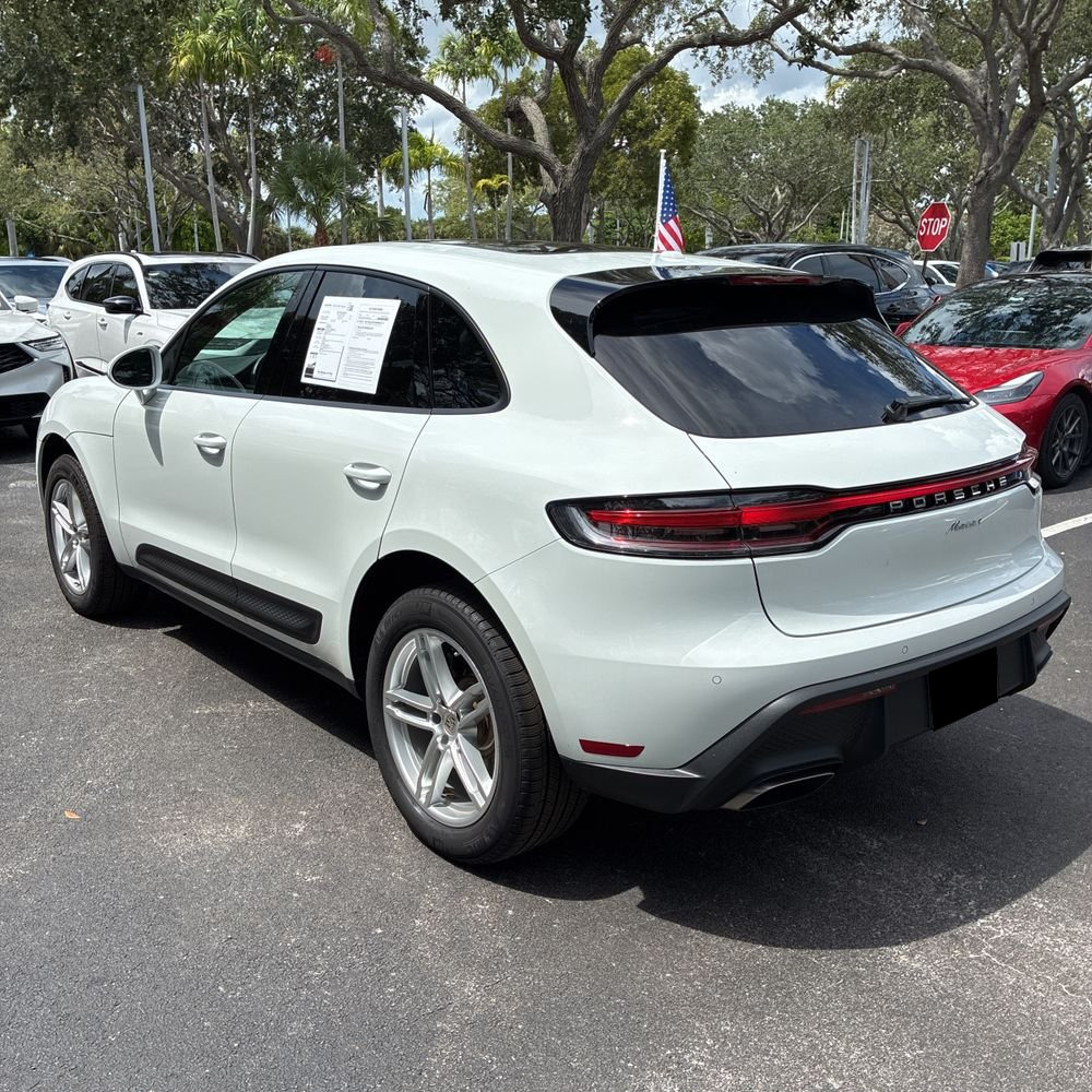 2024 Porsche Macan Base