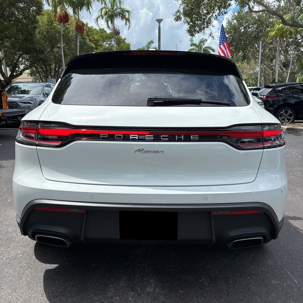 2024 Porsche Macan Base