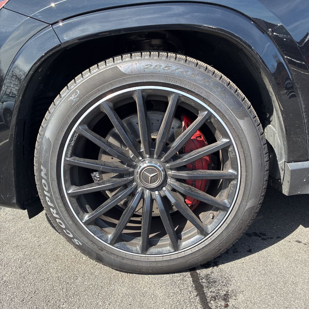 2024 Mercedes-Benz GLS AMG GLS 63