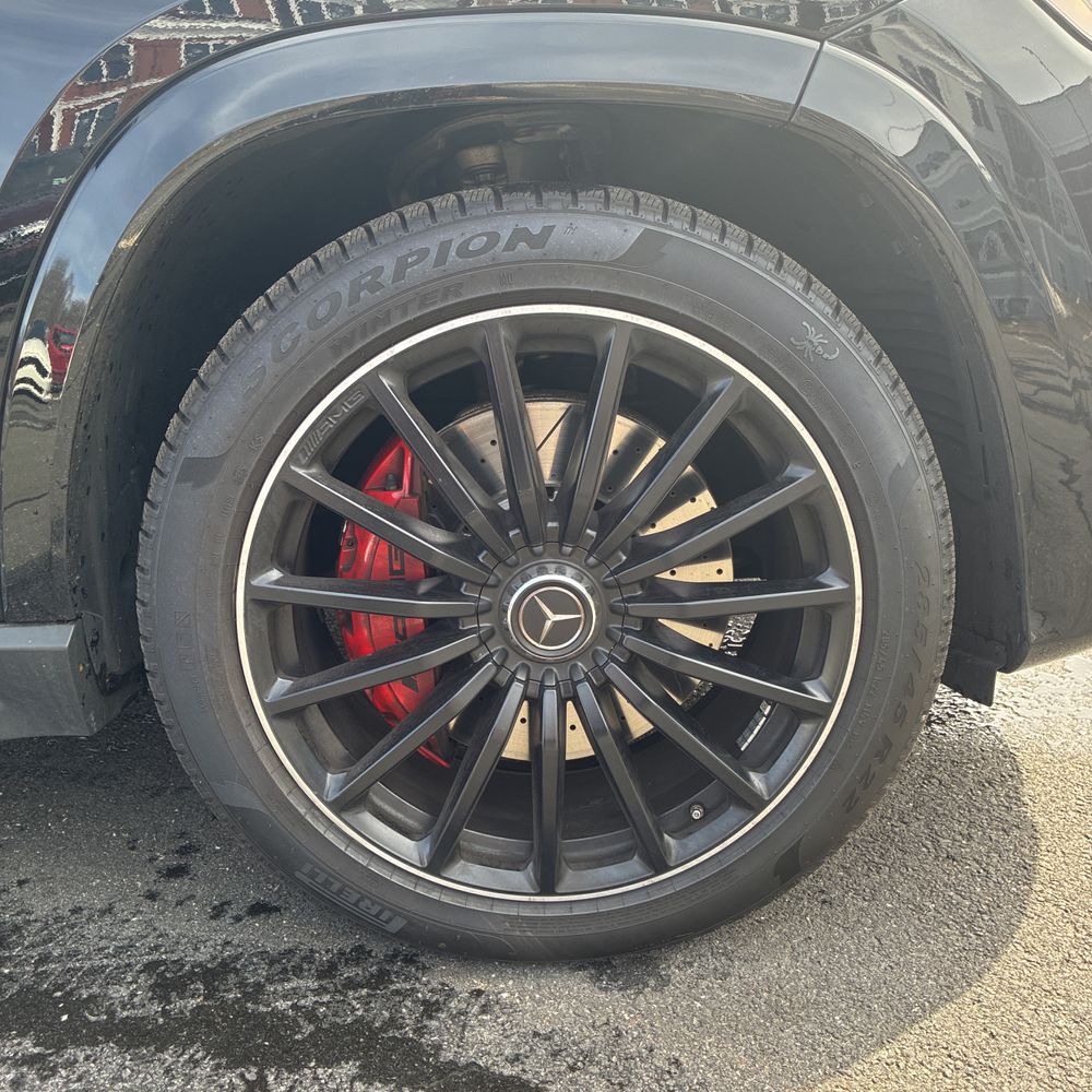 2024 Mercedes-Benz GLS AMG GLS 63