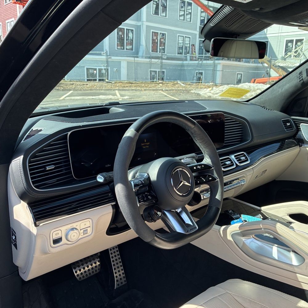 2024 Mercedes-Benz GLS AMG GLS 63
