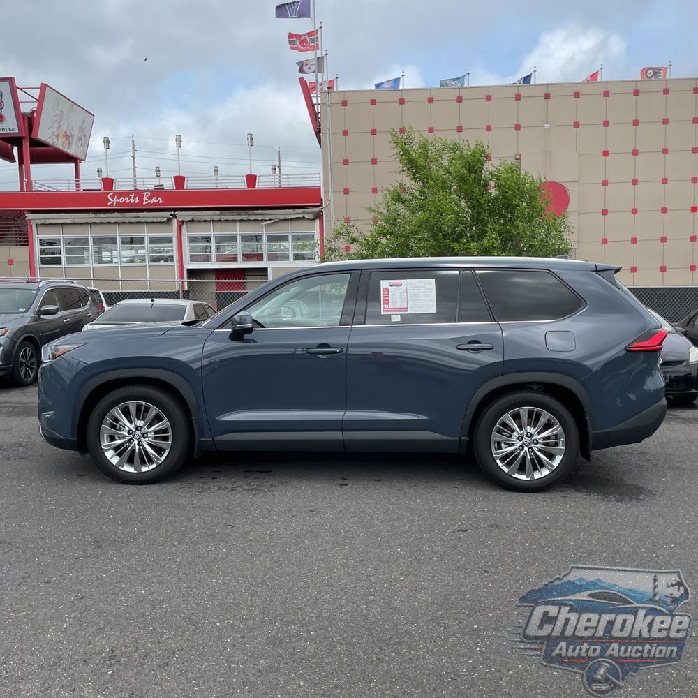 2024 Toyota Grand Highlander Platinum