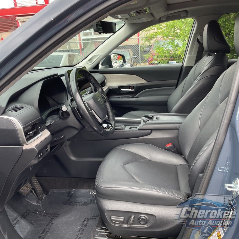 2024 Toyota Grand Highlander Platinum